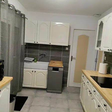 Maison Cocooning * Lhommaize